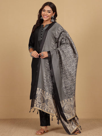 Varanga Women Thread Embroidered Yoke Kurta With Trouser & Jacquard Dupatta